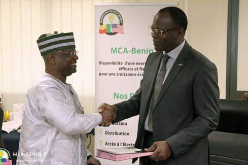 Signature d’accord de mise en oeuvre entre le MCA-Bénin II et l’ARE